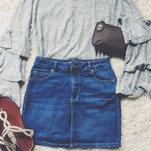 🌟Flattering, stylish & adorable jean mini skirt!!